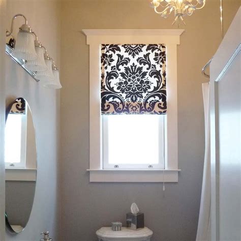 20 Window Treatment Ideas For Small Bathroom Windows