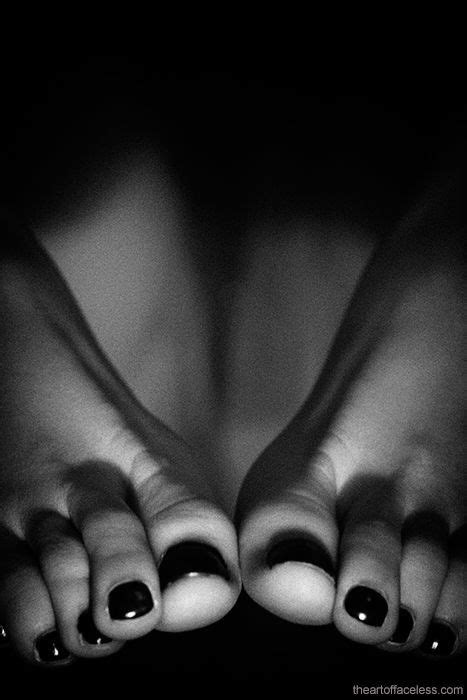 What Is It About Women S Feet That Makes Them So Sexy Back To Black Black And White Pretty