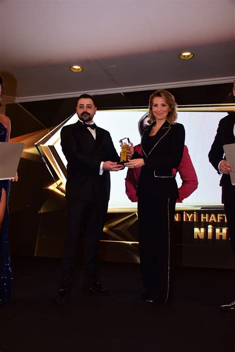 Bu içerik onedio üyesi kullanıcı tarafından üretilmiş, onedio editör ekibi tarafından müdahale edilmemiştir. Gossipmag Dergi Ödülleri'nden Atv'ye ödül yağmuru