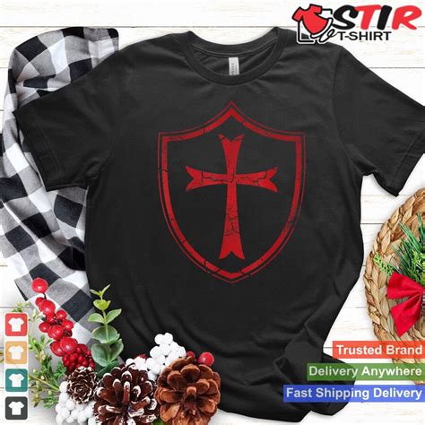 Distressed Knights Templar Cross And Shield Crusader Stirtshirt