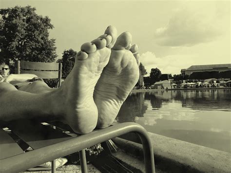 Mature Womans Soles Around The Lake Random Feet Flickr