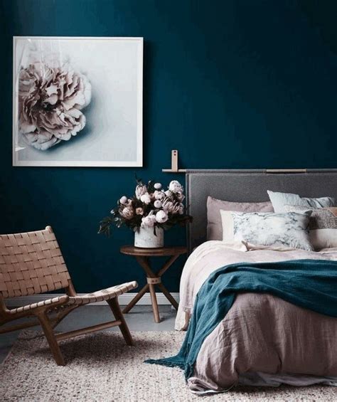 „aegean teal ist einer von 12 beruhigenden, sonnenverwöhnten farbtönen, die benjamin moore zu trend wandfarben 2021 gekürt hat. Schlafzimmer Farben: Welche sind die neusten Trends für ...