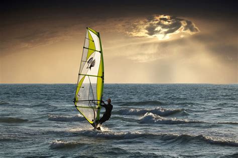 Windsurfing the Sport