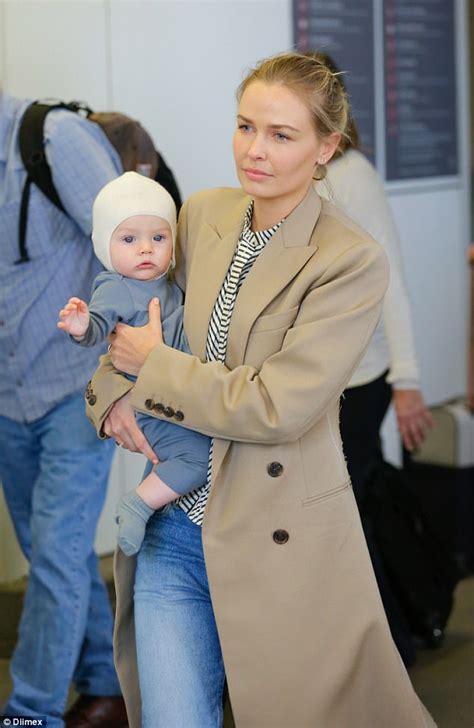 Lara Bingle Reveals Why She Called Son Racer Daily Mail Online