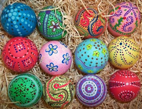 Hand Painted Easter Egg Dots Creative Ads And More Easter Egg