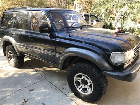 Check out this review and we'll help you decide which one of these great kits is the best one for you. Tacoma Bed Liner Paint Job - bedliner