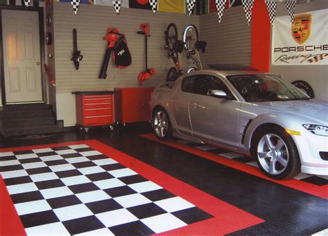 How To Decorate A Garage Wall To Be A Functional Space