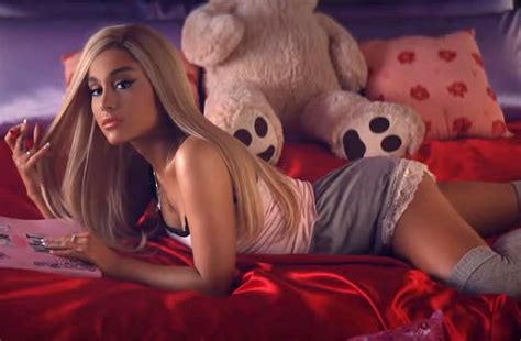 Ariana Grande Nude Ass Play Video