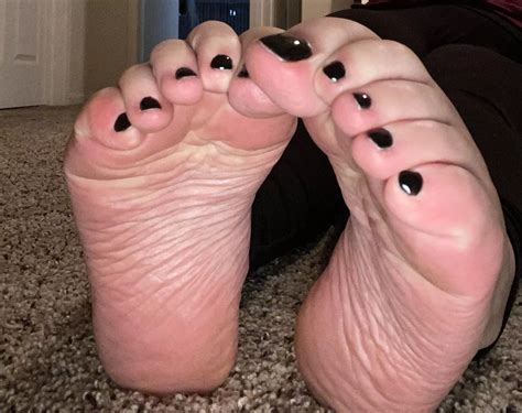 Imagine Your Tongue Sliding Over My Wrinkles Nudes FeetInYourFace