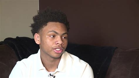 Detroit High School Senior Accepted To 41 Colleges Abc7 Chicago