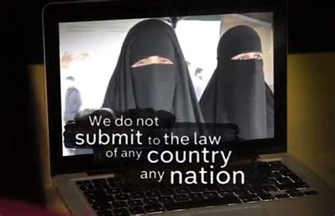 British Women Filmed Urging Young Girls To Join Islamic State