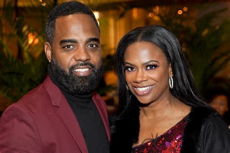 Kandi Burruss Husband Todd Tucker Is In Love With Their New Restaurant See The Video