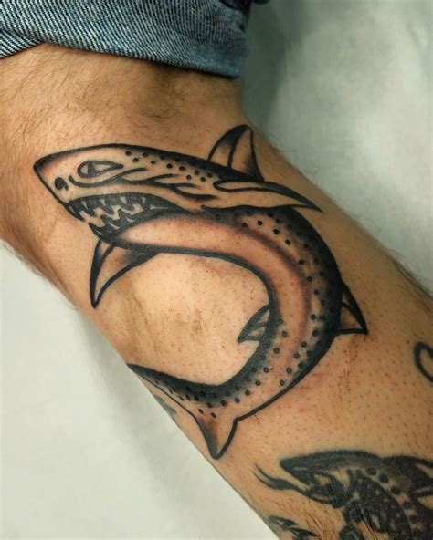 Shark Tattoo, hammerhead shark tattoo, traditional shark tattoo, shark