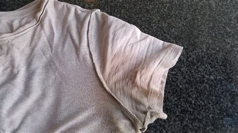 How To Remove Yellow Sweat Stains From Your Clothes Household Tips
