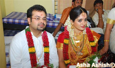 The couple had a daughter, who. Asha Ashish: Kavya Madhavan with Nishal HQ Unseen Marriage ...