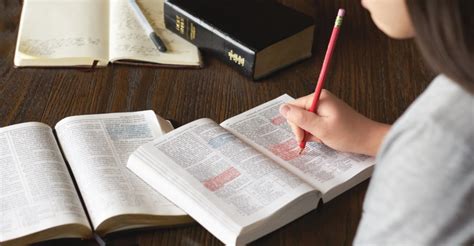 10 Tips For Studying The Bible Comeuntochrist
