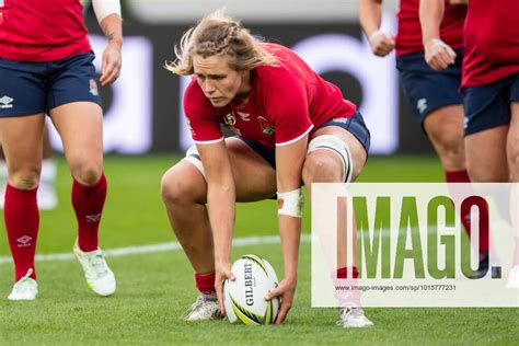 Womens Rugby World Cup Fiji England Zoe Aldcroft Of England Scores A Try During The Women S