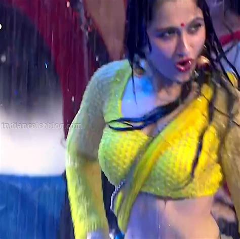 Sanjeeda Sheikh Hot Saree Dance Performance