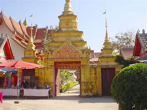 Menyingkap sejarah seni bina islam, merupakan khazanah diwarisi dari satu era kegemilangan ribuan tahun dahulu di negara islam. Seni Bina Masjid Xishuangbanna ? - T H E . M A L A Y . P R ...