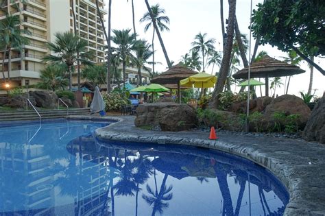 Why I Hated My Stay At The Hilton Hawaiian Village Waikiki Beach Resort