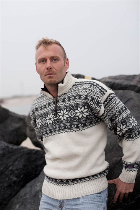 Here to give you the latest company news and help you out in. Norwegian sweater from Norwool of pure new wool - Setesdal ...