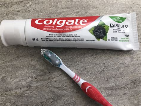 Colgate Essentials Toothpaste With Charcoal Reviews In Toothpastes Xy