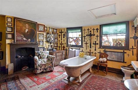 Abandoned Mansion Up For Sale In East London And The Interior Is