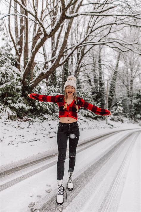 Winter Photoshoot Ideas Instagram Snow Poses