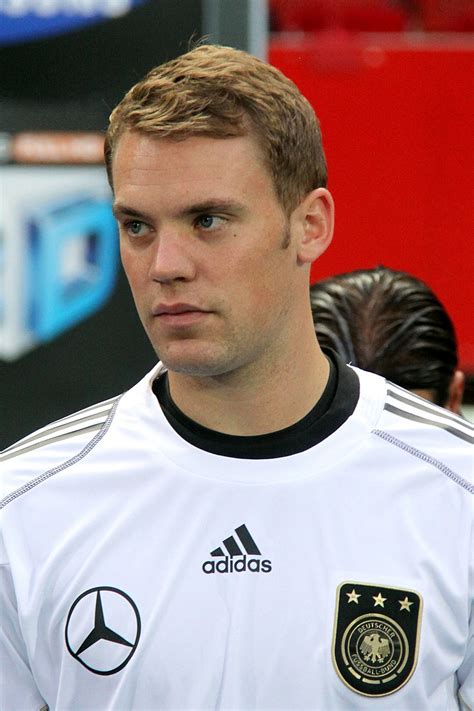 File:Manuel Neuer, Germany national football team (01).jpg - Wikimedia
