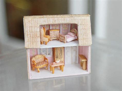 Dollhouse Miniature Roombox 112 Hand Painted Antique Style Dollhouse