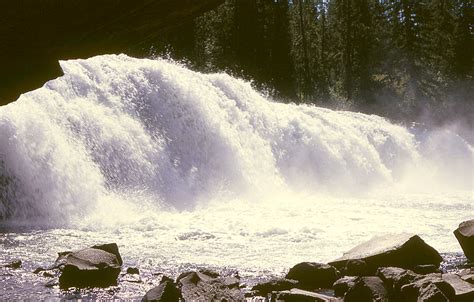 Cave Falls Rexburg Online Located In Yellowstone National Park
