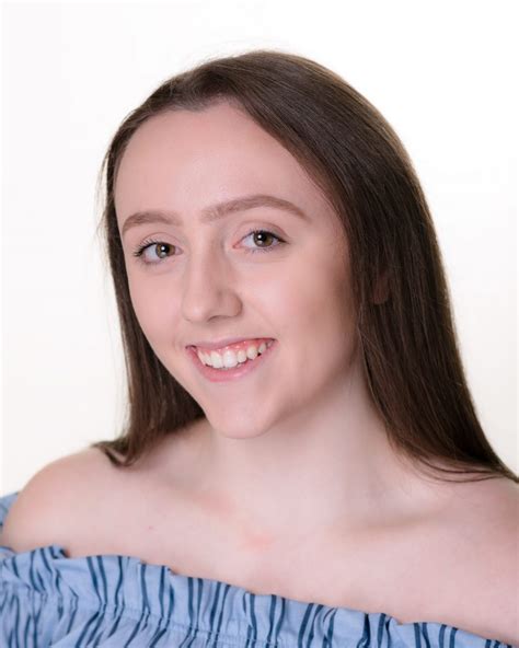 Talented Kathryn Scoops Top Training Opportunity Lamont Casting Agencylamont Casting Agency