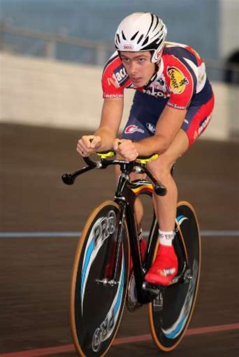 Kenny de ketele (oudenaarde, 5 de juny de 1985) és un ciclista belga, professional des del 2007. Kenny De Ketele pakt omnium-titel op BK piste | De Morgen