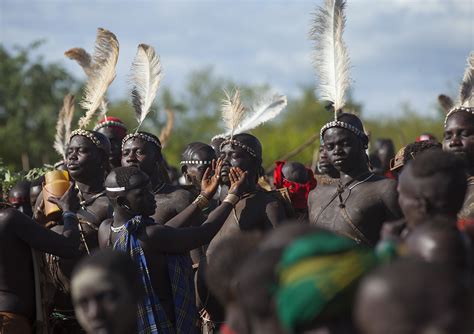 Bodi Tribe Fat Men During Kael Ceremony Hana Mursi Omo V Flickr