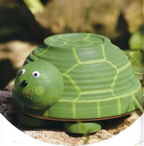 From a typical garden gnome to a graceful roman statue, there is a huge range of different garden ornaments that somebody will love and i'm guessing you're reading this guide because you're curious to how people actually make the. Clay flower pot crafts - 25 cute designs and painting ideas
