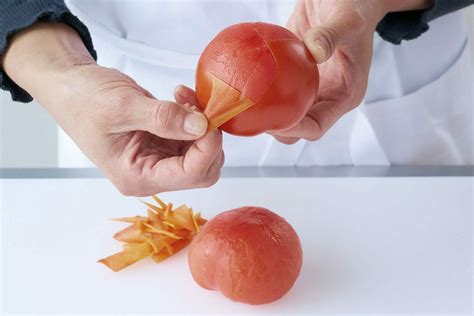 How To Concasse A Tomato Leiths School Of Food And Wine