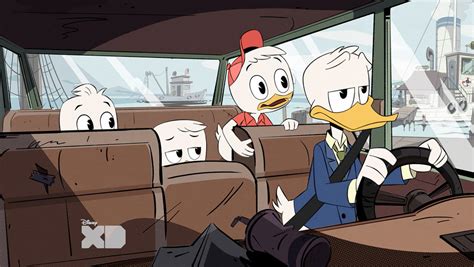 Ducktales Team On The Reboot Lin Manuel Miranda And Whats Intact