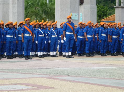 Civil Defence Of Malaysia Cdef Kontinjen Pulau Pinang Perhimpunan