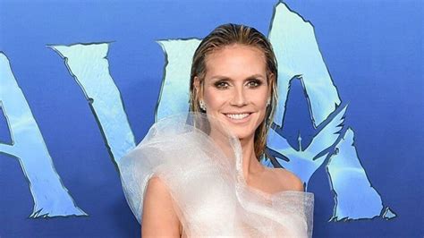 Heidi Klum 49 Goes Braless As She Flashes Sideboob In Sheer Gown The Projects World