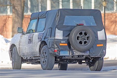 2021 Ford Bronco 5 Door Convertible Prototype Shows Independent Front