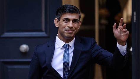 Indian Origin Rishi Sunak To Take Charge As Uk Prime Minister After Meeting King Charles Today