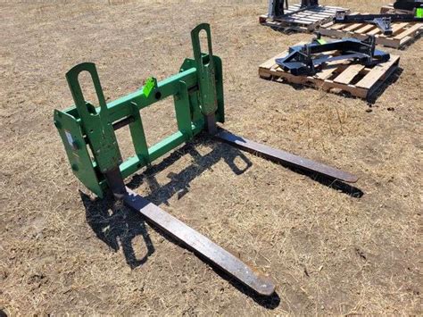 Jd Pallet Forks Tractor Quick Attach Ascent Auction
