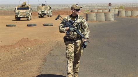 Die am schwersten verwundeten werden derzeit über das nachbarland niger nach deutschland. Deutsche Soldaten in Mali beschossen - keine Verletzten - DBwV