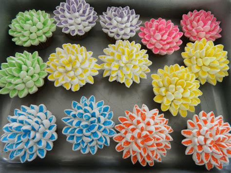 Fabu To You~ Lotus Flower Cupcakes Flower Cupcakes Cupcake Cakes