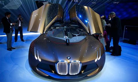 Bmw Unveils Futuristic Self Driving Concept Automotive News Europe