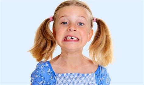 دندان قروچه ساییدگی دندان در کودکان، علائم و بهترین روشهای درمان سالم زیبا