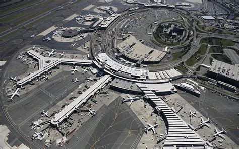 Drone Sighting Temporarily Halts Flights At New Jerseys Newark Airport