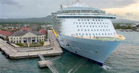 Royal Caribbean Ship Hits Dock In Jamaica