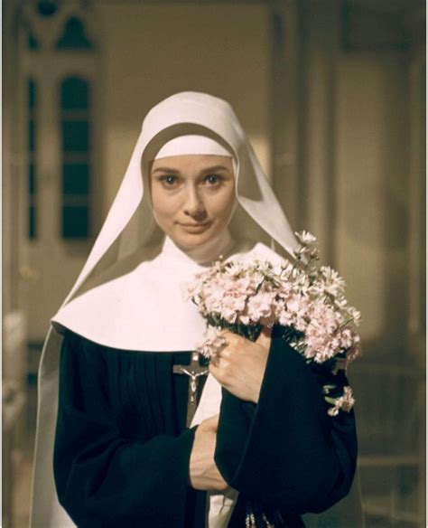 Audrey Hepburn In The Nuns Story 1959 Nun Dress The Nuns Story