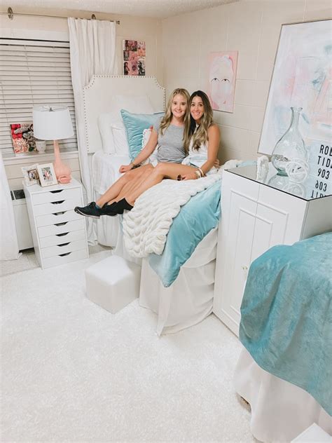 Dorm Room Decor Must Haves Vp Of Style